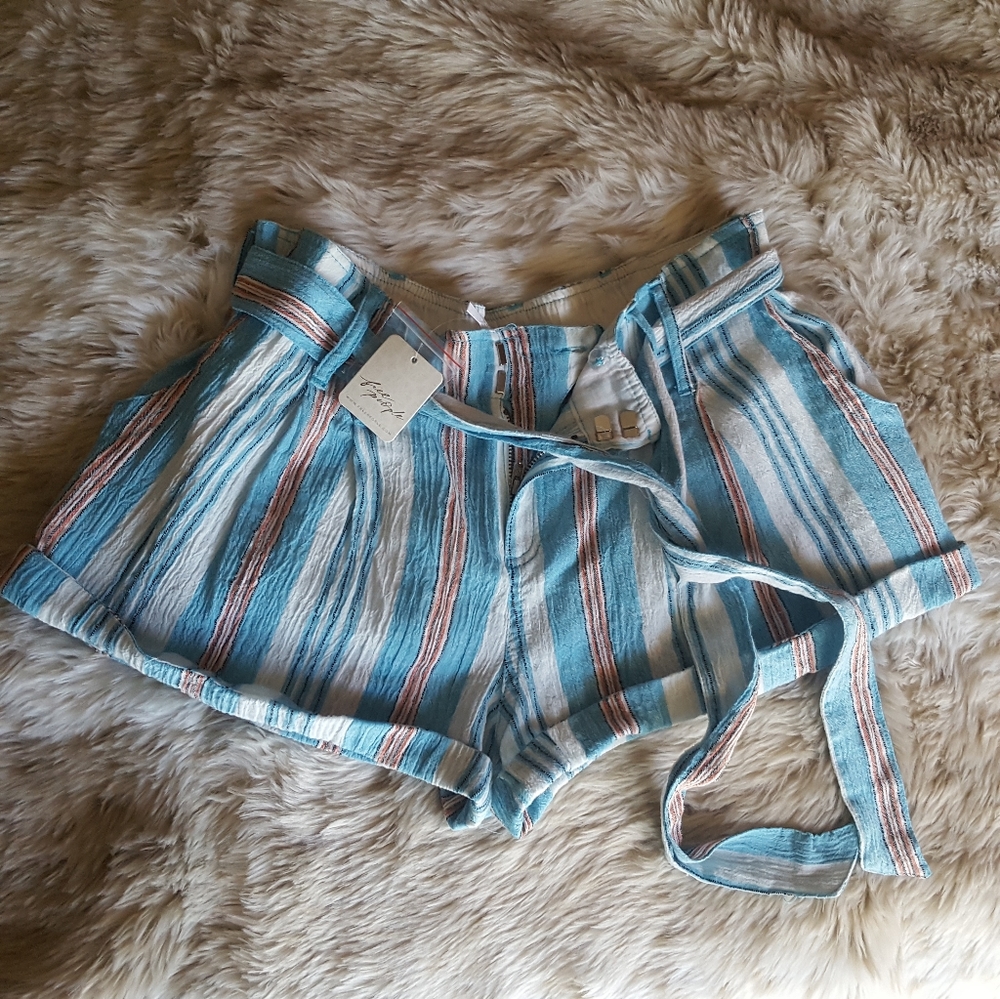 🌙NWT Free People Shorts - Picture 6 of 10